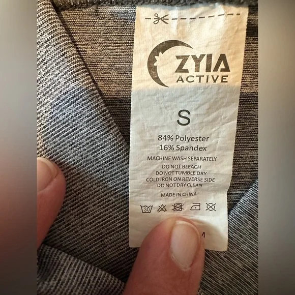 ZYIA Active Haze Yoga Shawl Gray Long Sleeve Wrap Style with Hood Size Small - Picture 9 of 11